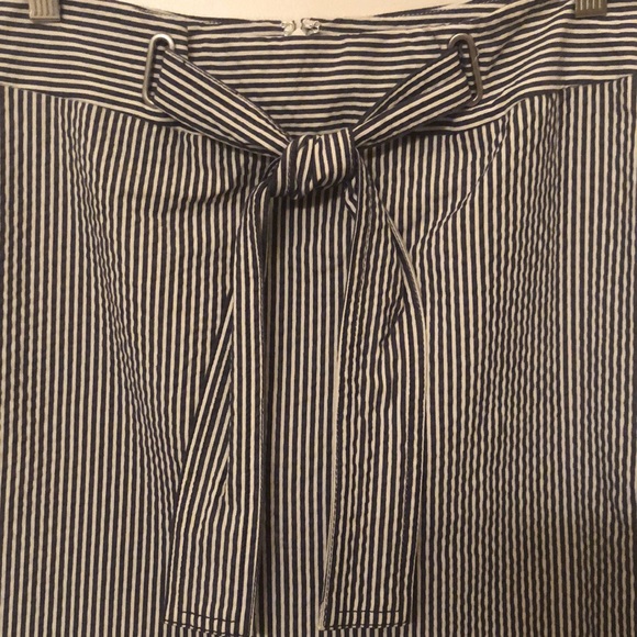 Ann Taylor Midi Navy/White Skirt 8P - Picture 4 of 4